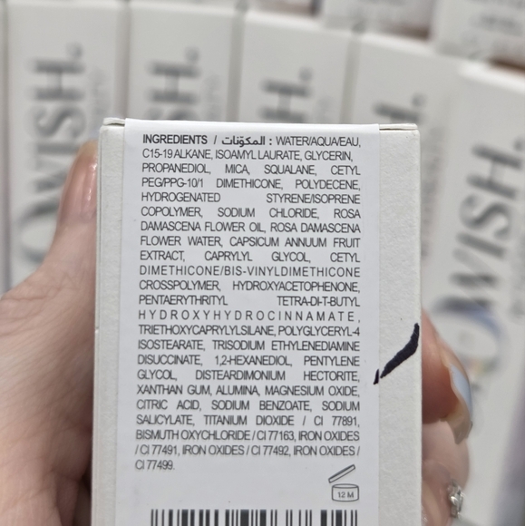 Huda Beauty GloWish Multi Dew Skin Tint Foundation - CHOOSE YOUR SHADE - NEW - Picture 8 of 10